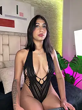 Lilyrousse  online show from 05-23-26, 11:47