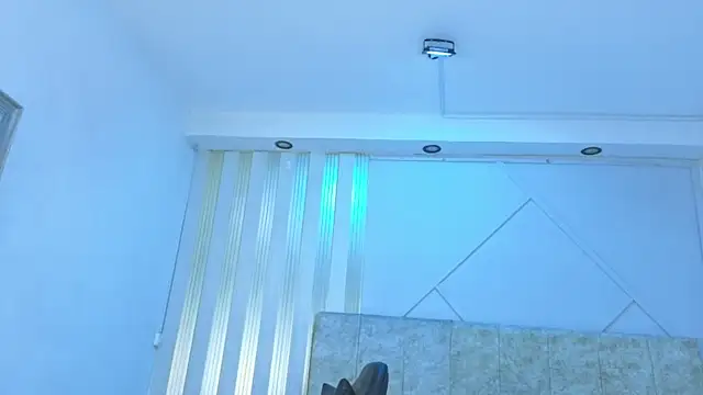 j belle  online show from 04-19-26, 06:10