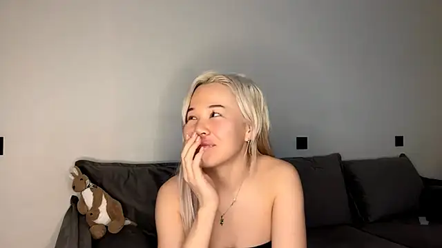 kira jade online show from 03-09-26, 12:53