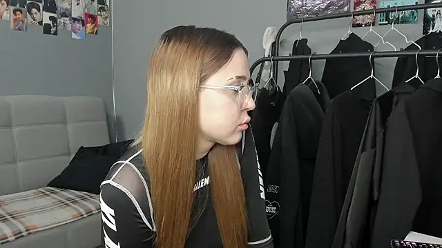 VanessaRosewood online show from 03-29-26, 03:01