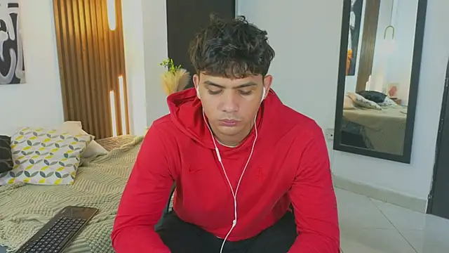 MrAdonis  online show from 04-24-26, 12:51