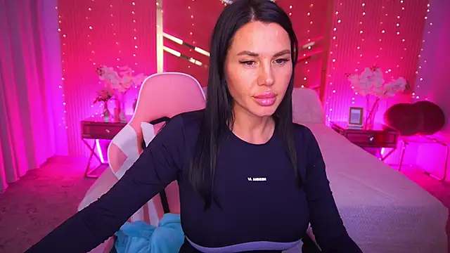 Casey Min online show from 04-01-26, 02:58