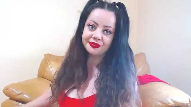 Snapshot of SexyNicolle4u chatting on 06-21-26, 11:02 SexyNicolle4u online show from 06-21-26, 11:02