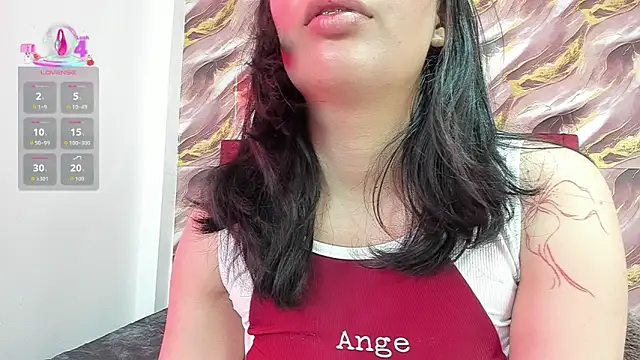 Ameliiiee online show from 04-07-26, 07:25