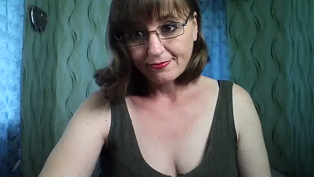 Alisaprice077 online show from 06-19-26, 09:24