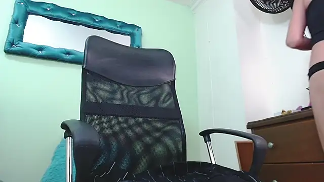 ChalonVera online show from 03-10-26, 07:19