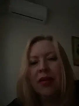 JanieLight53 online show from 05-15-26, 11:56
