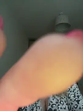 JanieLight53 online show from 06-05-26, 06:02