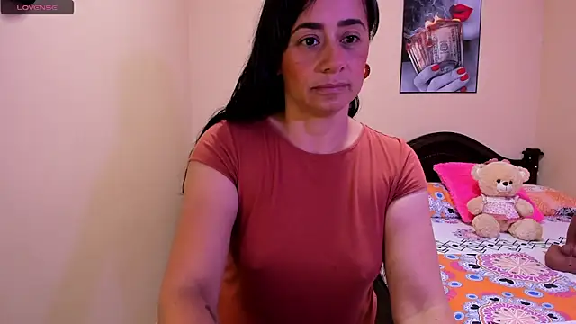 Snapshot of sara_florez12 chatting on 04-10-26, 11:15 sara florez12 online show from 04-10-26, 11:15