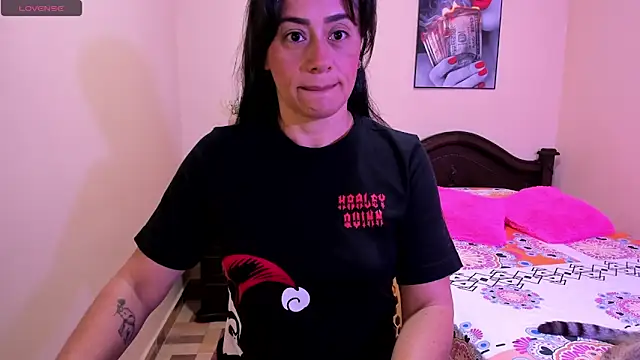 Snapshot of sara_florez12 chatting on 05-08-26, 10:53 sara florez12 online show from 05-08-26, 10:53