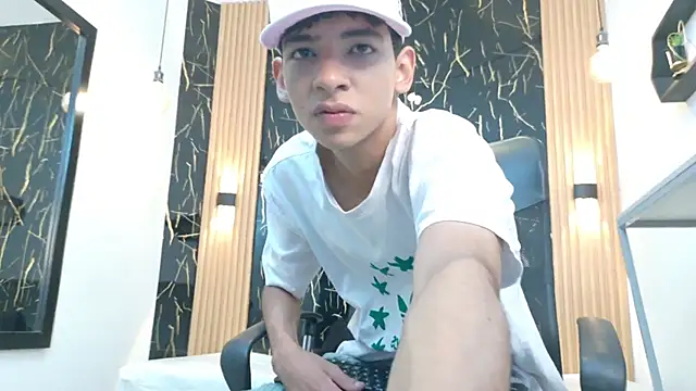 Snapshot of ValeriHot_1 chatting on 06-15-26, 02:58 ValeriHot 1 online show from 06-15-26, 02:58