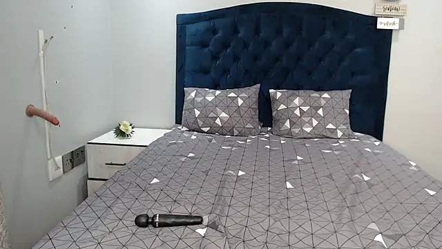 Lee Babe online show from 04-21-26, 09:17