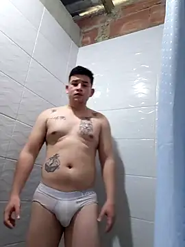 Snapshot of blanquito18_ chatting on 06-19-26, 04:11 blanquito18 online show from 06-19-26, 04:11