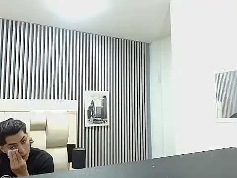 Snapshot of Alex_Wolft chatting on 05-17-26, 01:07 Alex Wolft online show from 05-17-26, 01:07