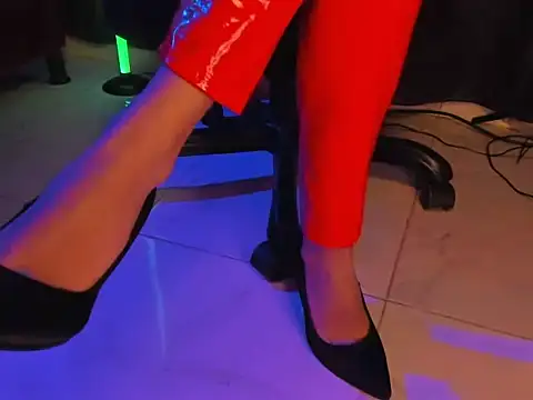 Snapshot of LadyIvanna chatting on 05-14-26, 04:47 LadyIvanna online show from 05-14-26, 04:47