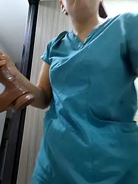 Dr Edna naughty online show from 06-03-26, 01:25