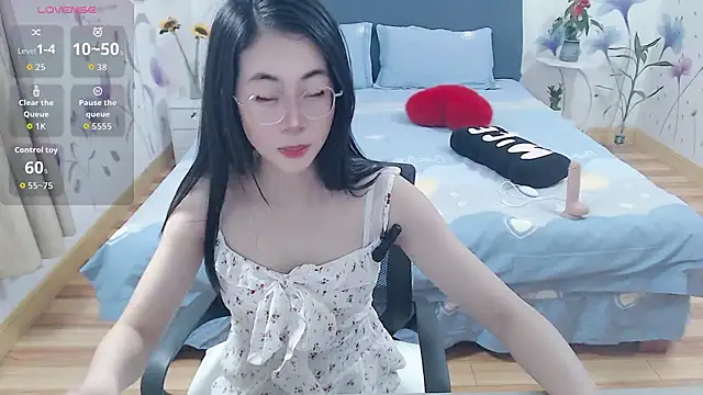 mila-baby-99 online show from 04-15-26, 01:34