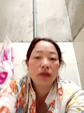 Yellow-pink online show from 04-11-26, 10:14