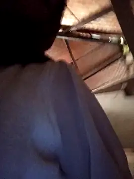 Yellow-pink online show from 04-14-26, 01:00