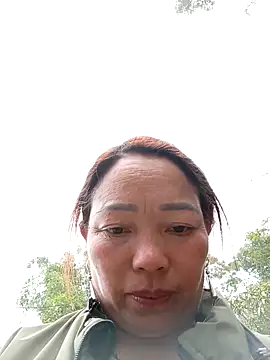 Snapshot of Yellow-pink chatting on 05-06-26, 06:19 Yellow-pink online show from 05-06-26, 06:19