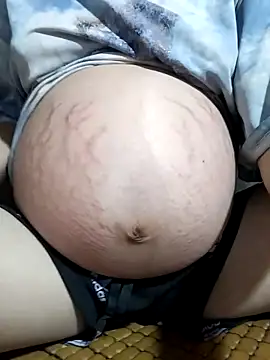 Snapshot of qczb1012 chatting on 04-09-26, 01:38 qczb1012 online show from 04-09-26, 01:38