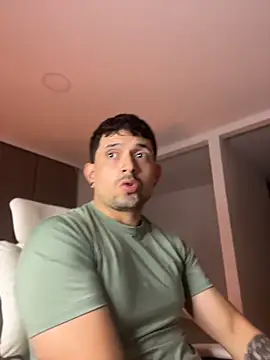 TroyeSavage online show from 04-23-26, 10:58