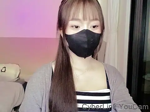 Snapshot of HeooPeppa chatting on 04-28-26, 03:17 HeooPeppa online show from 04-28-26, 03:17
