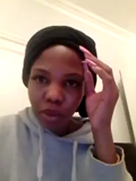 Snapshot of Redbatass chatting on 03-12-26, 08:04 Redbatass online show from 03-12-26, 08:04