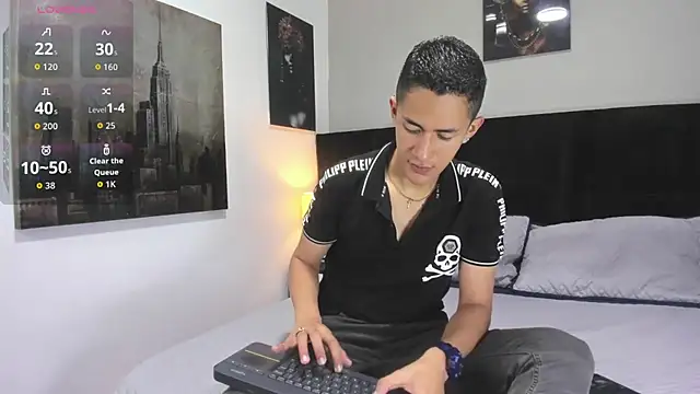 Snapshot of _Alan_Walker_1 chatting on 05-02-26, 02:44 Alan Walker 1 online show from 05-02-26, 02:44