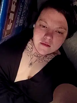 Sluttynoel online show from 04-29-26, 07:45