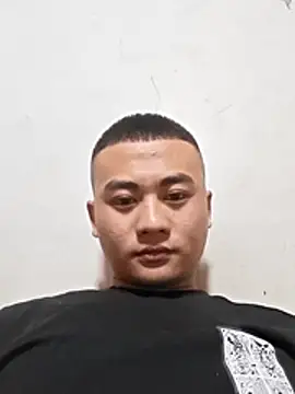 xiaocui06 online show from 03-10-26, 12:21