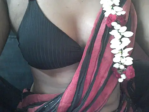 Couplehot00 online show from 07-20-26, 12:07