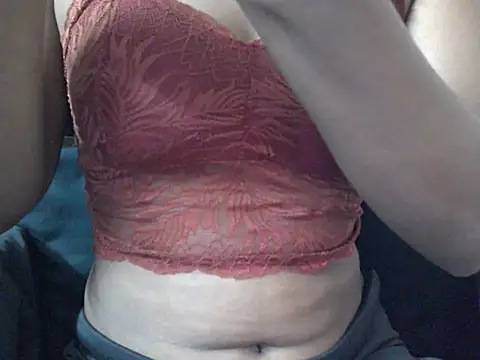 Couplehot00 online show from 07-30-26, 06:56