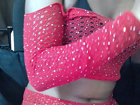 Couplehot00 online show from 08-01-26, 06:18