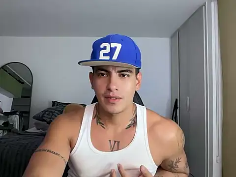 Snapshot of Maurice2309 chatting on 07-17-26, 10:36 Maurice2309 online show from 07-17-26, 10:36
