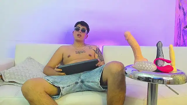 ThomasThundr online show from 04-14-26, 06:30