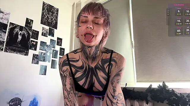 Snapshot of KizzieSherbert chatting on 06-07-26, 11:03 KizzieSherbert online show from 06-07-26, 11:03
