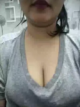 Snapshot of Chandrika_Yadav chatting on 06-21-26, 10:40 Chandrika Yadav online show from 06-21-26, 10:40