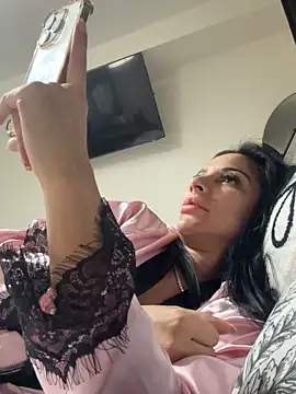 Miss juicy babes69 online show from 04-03-26, 01:09