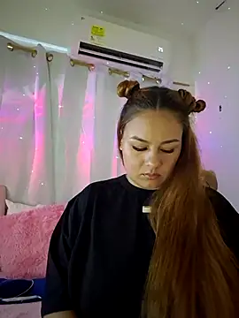 Foxylisaflores online show from 08-06-26, 05:37