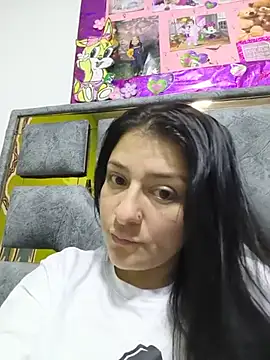 Snapshot of Scarlet_Passion chatting on 07-09-26, 12:26 Scarlet Passion online show from 07-09-26, 12:26