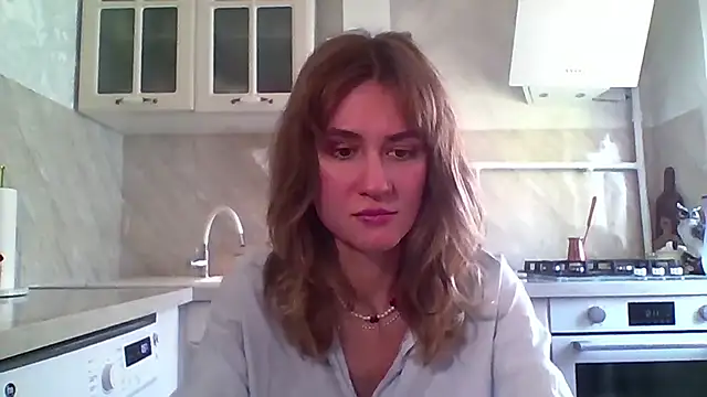 ElenoreHolguin online show from 04-17-26, 09:12