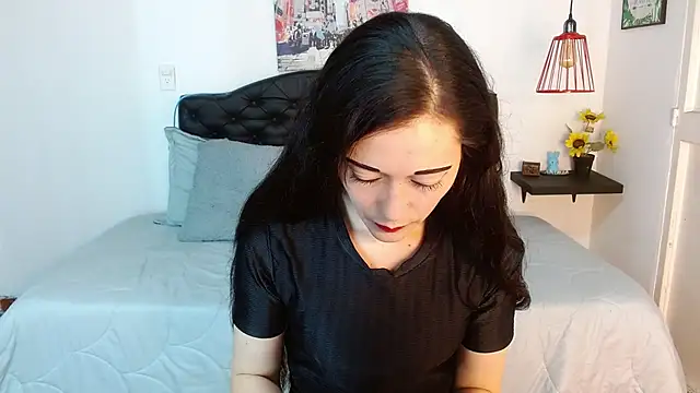 Snapshot of Mylu_xx chatting on 06-27-26, 01:39 Mylu xx online show from 06-27-26, 01:39