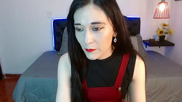 Snapshot of Mylu_xx chatting on 07-25-26, 01:30 Mylu xx online show from 07-25-26, 01:30