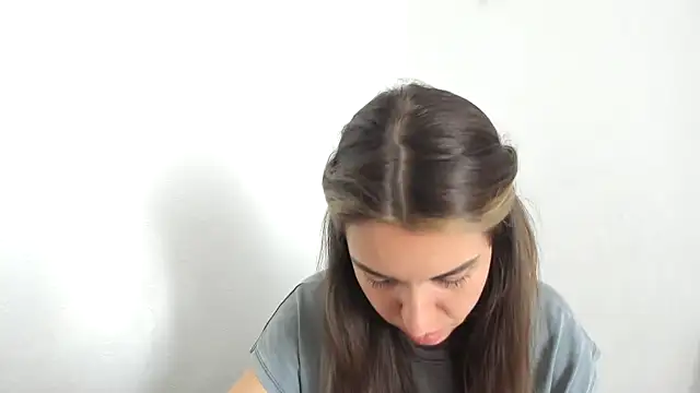 summmmersky1 online show from 03-28-26, 08:36