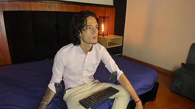 Skinny Mac online show from 03-26-26, 12:55