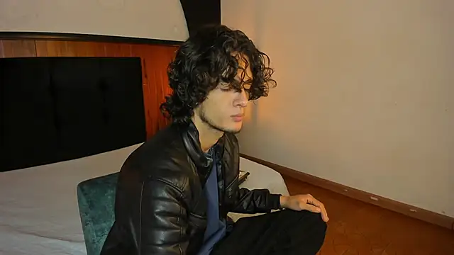 Skinny Mac online show from 04-02-26, 01:53