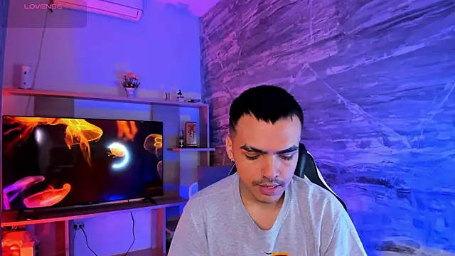 NicoKinggs  online show from 04-15-26, 01:07