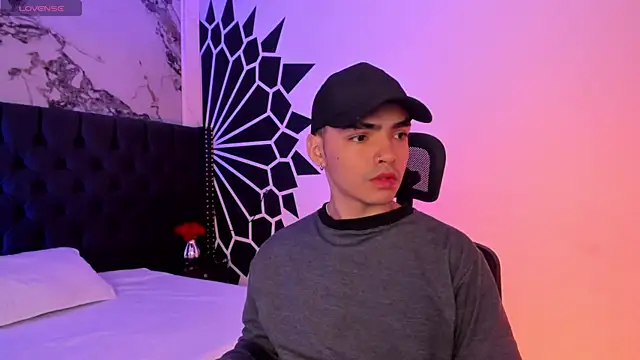 NicoKinggs  online show from 04-29-26, 12:31