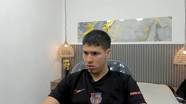 AlessandroFranco online show from 04-08-26, 01:00